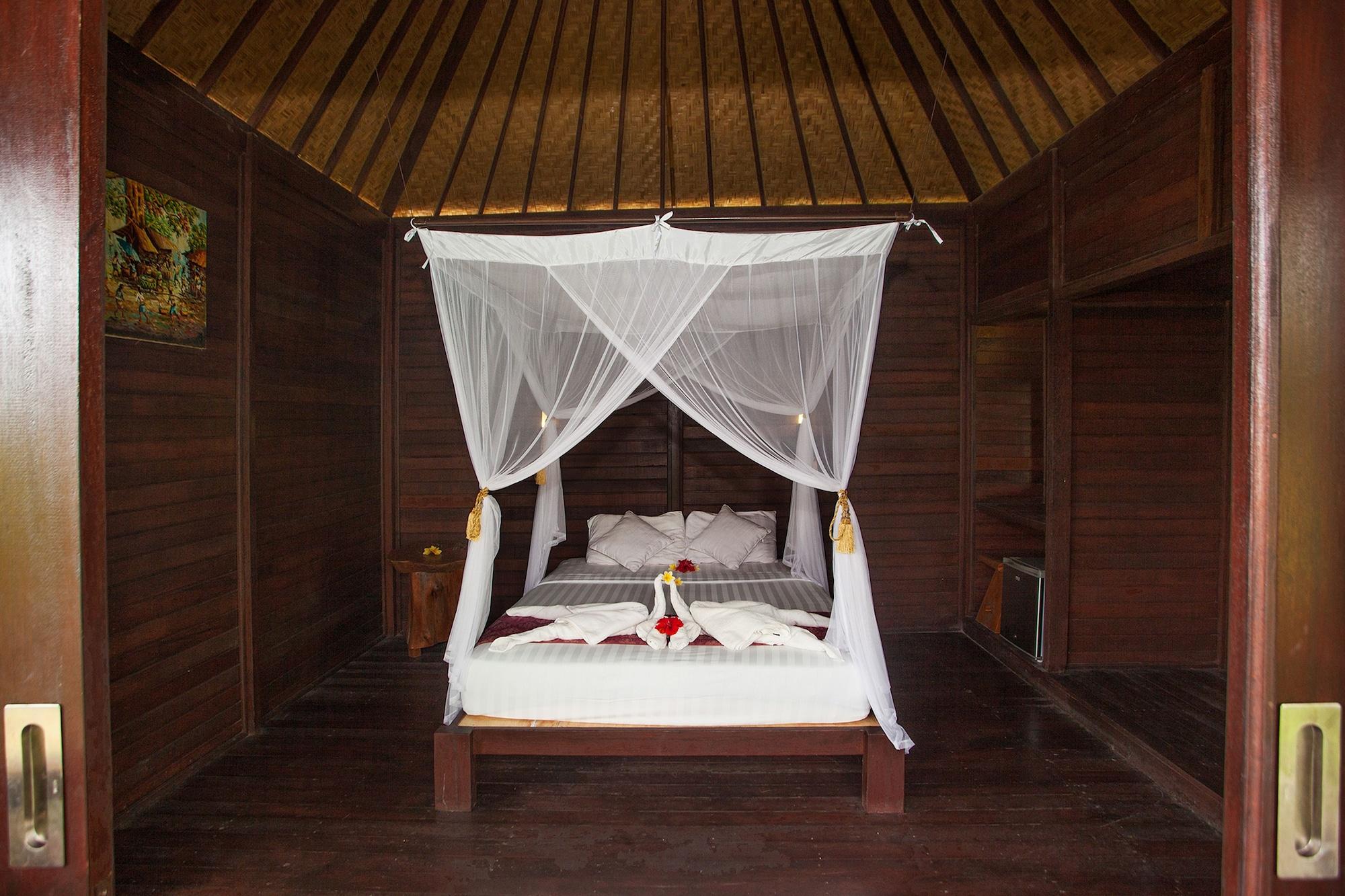 Готель Poh Manis Lembongan Нуса-Лембонган Екстер'єр фото